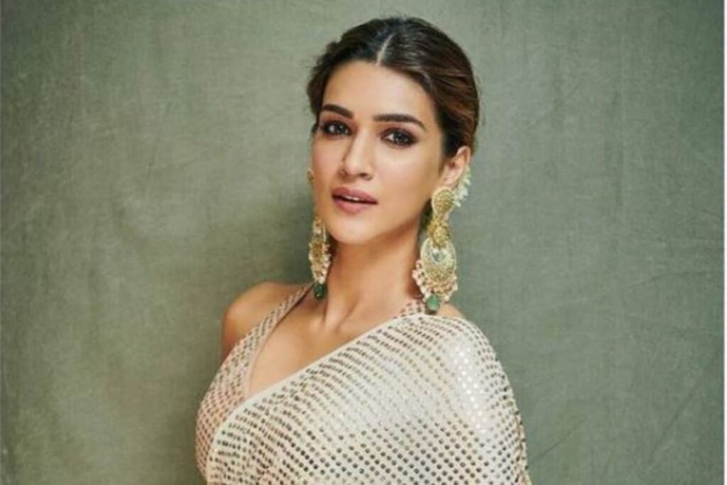 Kriti Sanon was Insulted by a Choreographer During Her Modelling Days, Says  ‘I Cried to My Mother’