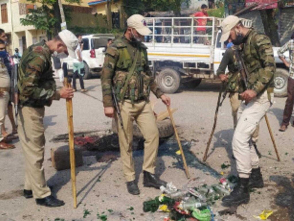 Three J&K cops shunted to police lines for ‘misconduct’, six others transferred