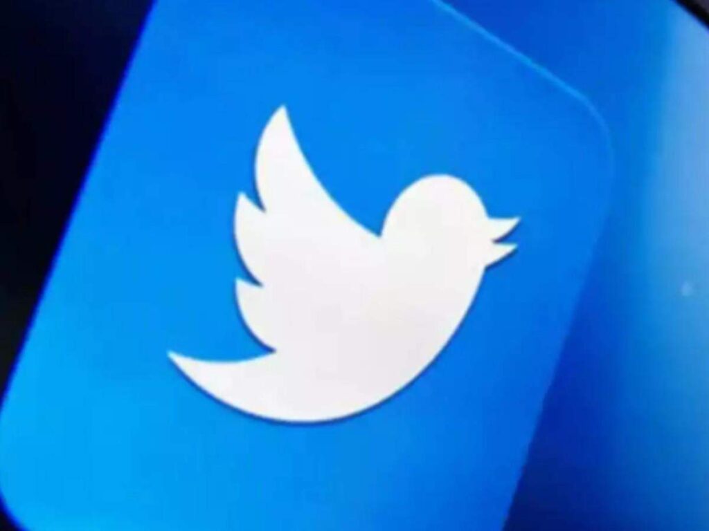 Twitter is improving its DMs with these four features