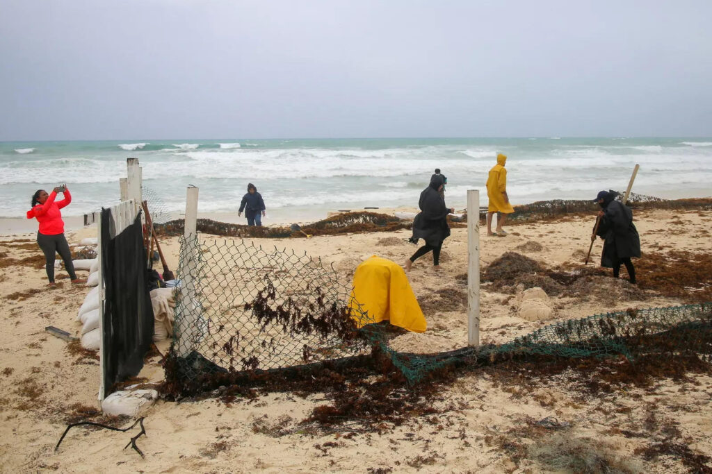 Mexico braces for second hit from Hurricane Grace