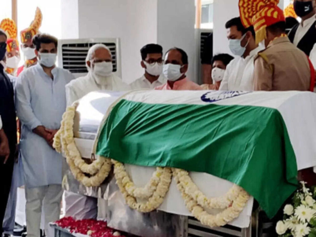 PM Modi pays last respects to ex-UP CM Kalyan Singh