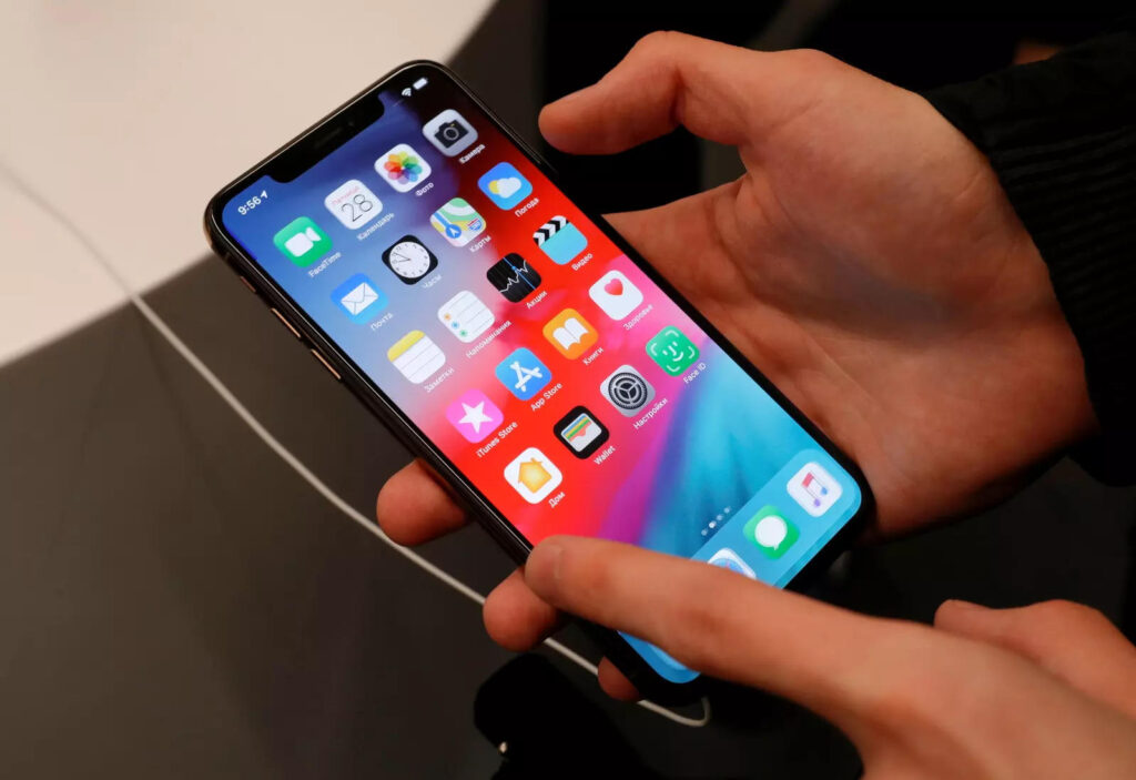 How Apple may bring the 'hottest' feature of Samsung Galaxy Z Fold 3 to future iPhones