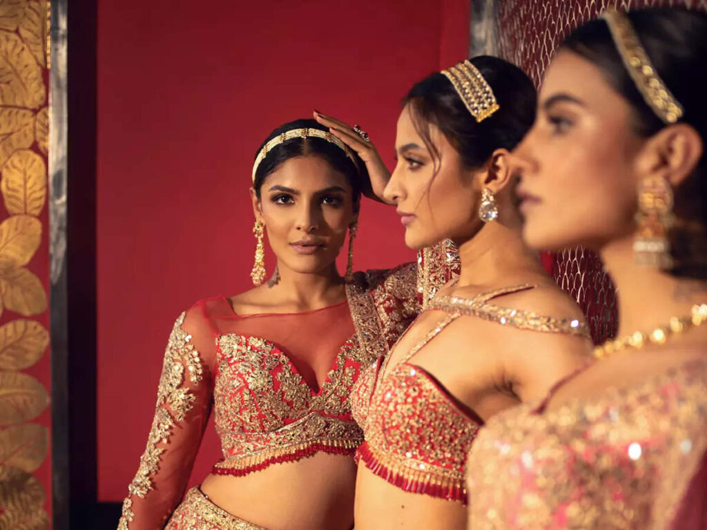 Suneet Varma stuns at ICW 2021 with his bridal reds