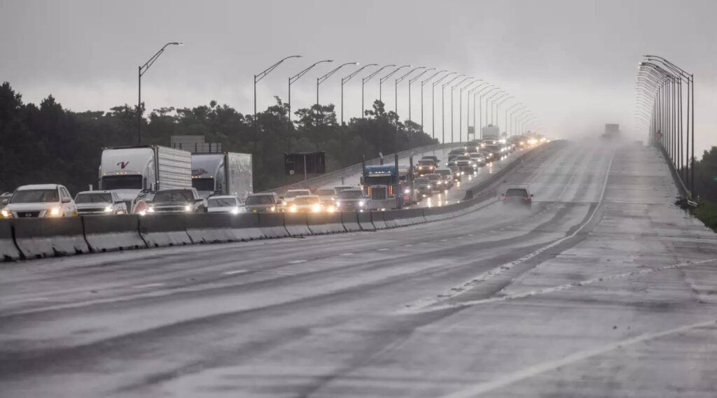 Intensifying category 4 Hurricane Ida to hit Louisiana soon