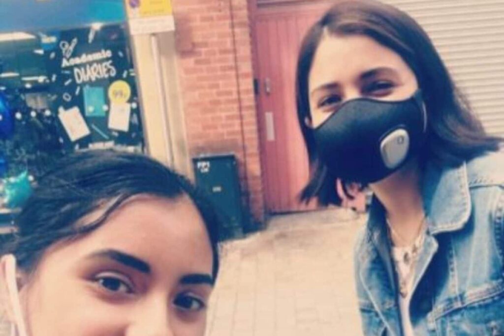 When UK Blogger Met Anushka Sharma, Virat Kohli on the Street