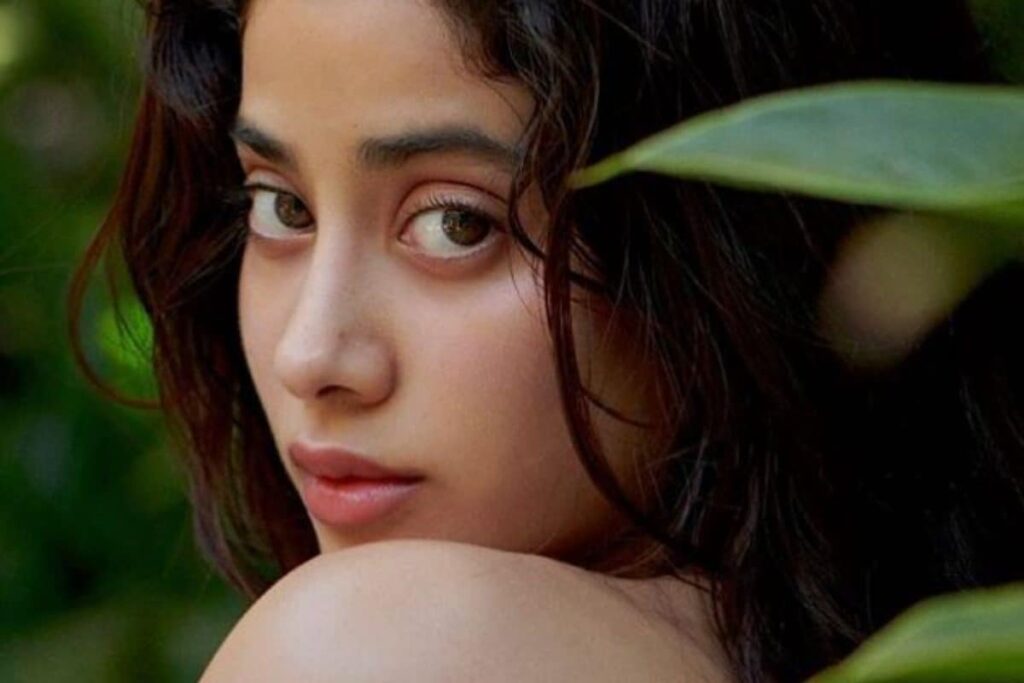 Janhvi Kapoor is One With Nature, Looks Stunning in Latest Photoshoot