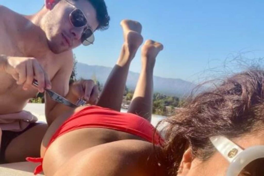 Priyanka Chopra is Nick Jonas' ‘Snack’ as the Couple Enjoy Sunday in LA