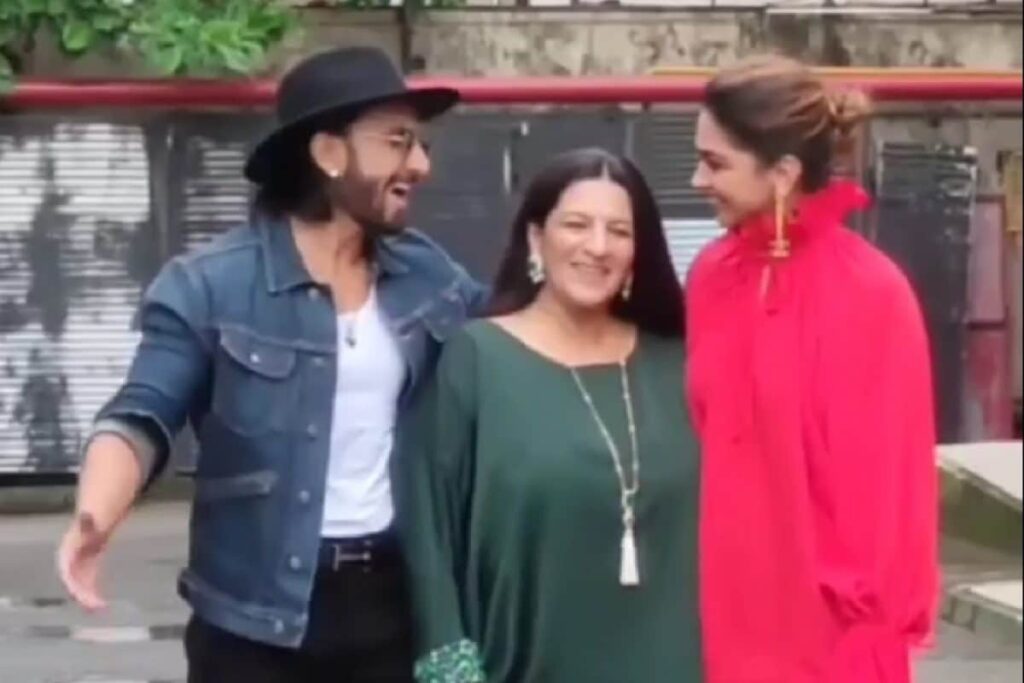 Deepika Padukone and Ranveer Singh Step Out to Celebrate Mom Anju Bhavnani's Birthday