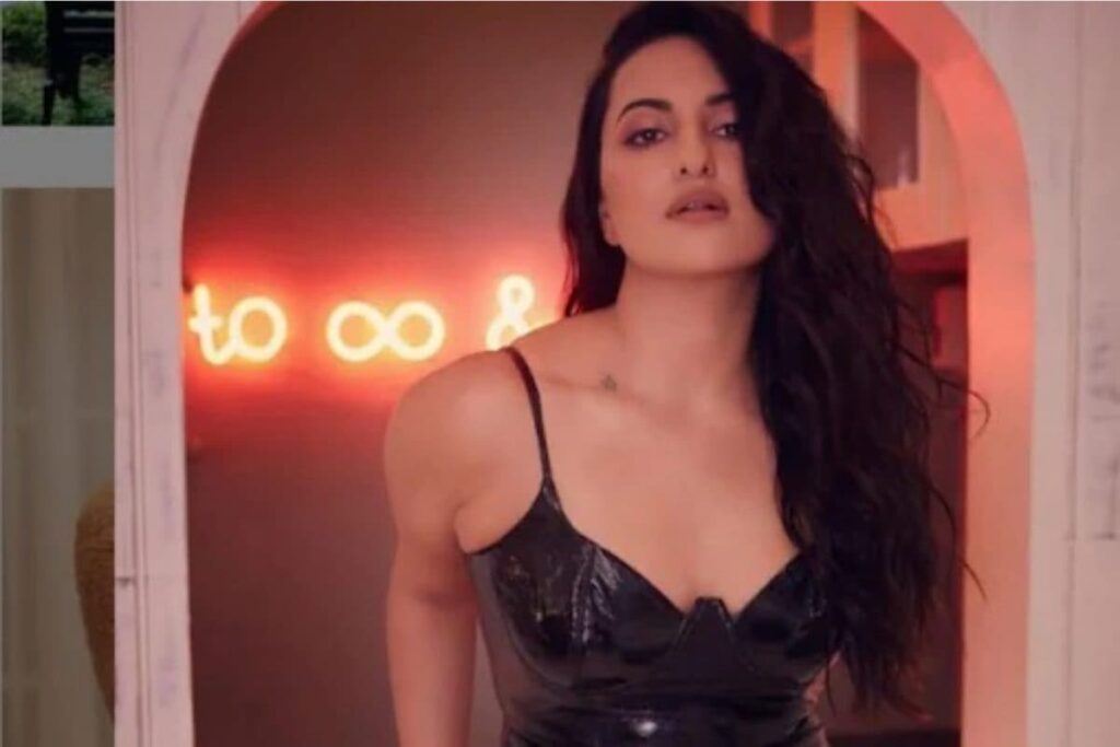 Fan Asks For A Bikini Picture, Here’s Sonakshi Sinha’s Hilarious Response