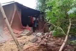 In UP, 5 Kids Among 16 Killed in Incidents of Roof, Wall Collapse Due to Rains