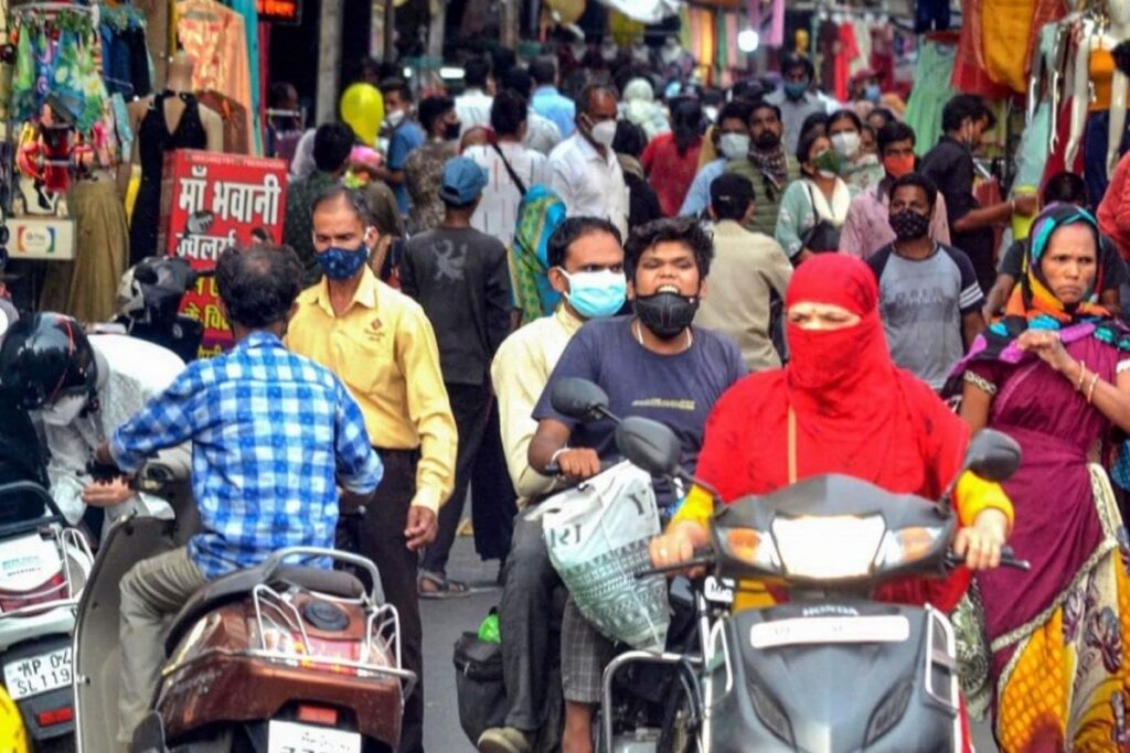 Delhi Says No to Chhath Puja, Eases Curbs on Large Gatherings for Festive Season Till Nov 15