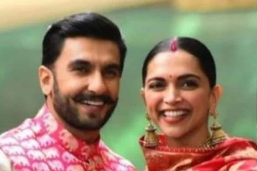 Deepika Padukone Asks Ranveer Singh When He is Coming Home on Instagram; His Response is Gold