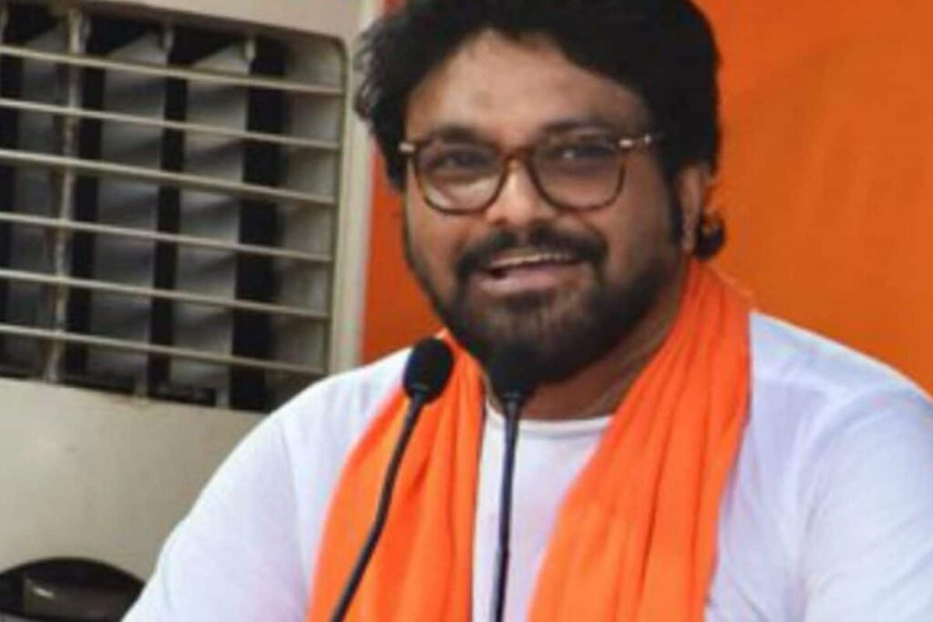 News18 Evening Digest: Babul Supriyo Joins TMC, Bali to Reopen for Foreign Visitors from Oct and Other Top Stories