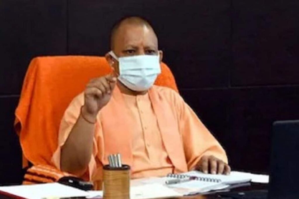 Yogi Govt Pays Rs 600 Cr to Kin of Over 2,000 Employees Who Died of Covid During Panchayat Polls