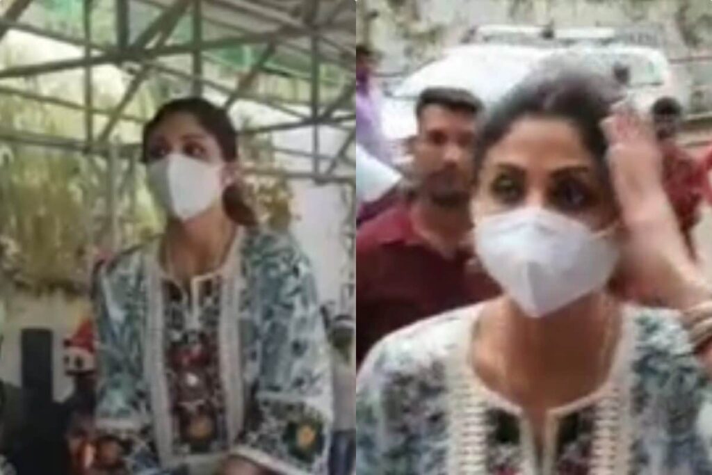 Shilpa Shetty Visits Mata Vaishno Devi Shrine, Says 'Bohot Dino Baad Bulaawa Aaya Hai'