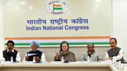 Ghulam Nabi Azad writes to Sonia Gandhi, seeks CWC meeting following crisis in Punjab Congress