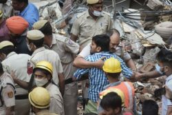 Delhi Building Collapse: L-G Asks Officials to Take Proactive Steps in Vulnerable Areas