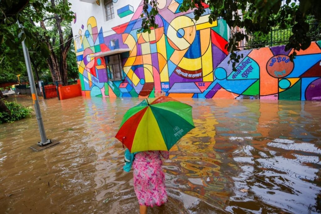 Heavy Rain to Hit 5 States on Thursday, Parts of East India on Saturday; Orange Alert for Delhi: IMD