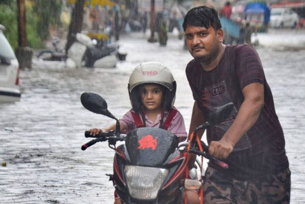 IMD Issues Warning for Extremely Bad Weather in Delhi on Wednesday