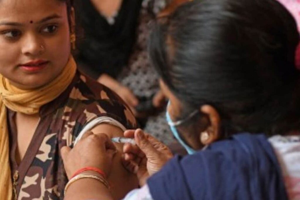 Over 70.31 Crore COVID-19 Vaccine Doses Provided to States, UTs So Far: Centre