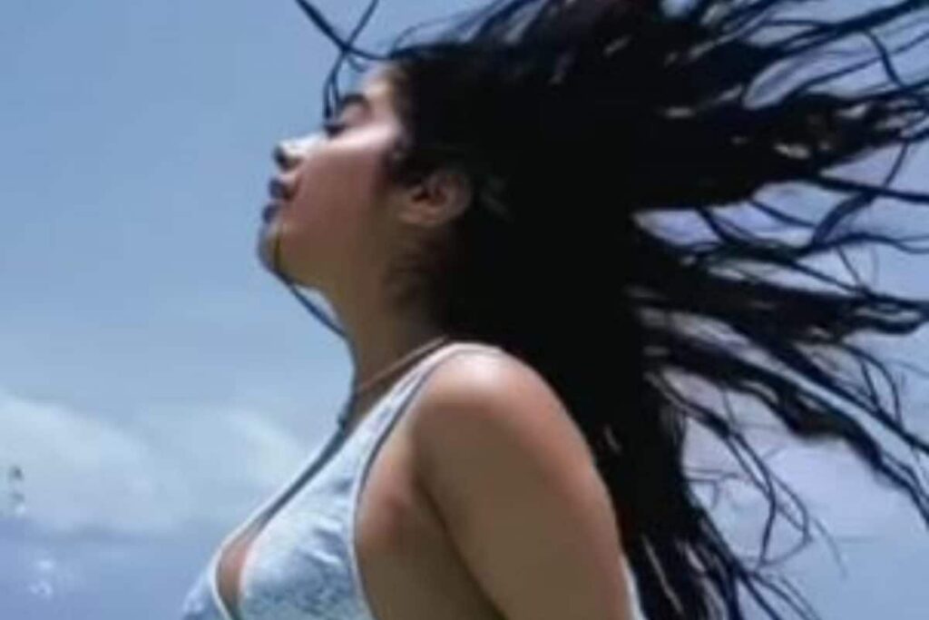 Janhvi Kapoor is a Sight to Behold in This Throwback Video from Maldives