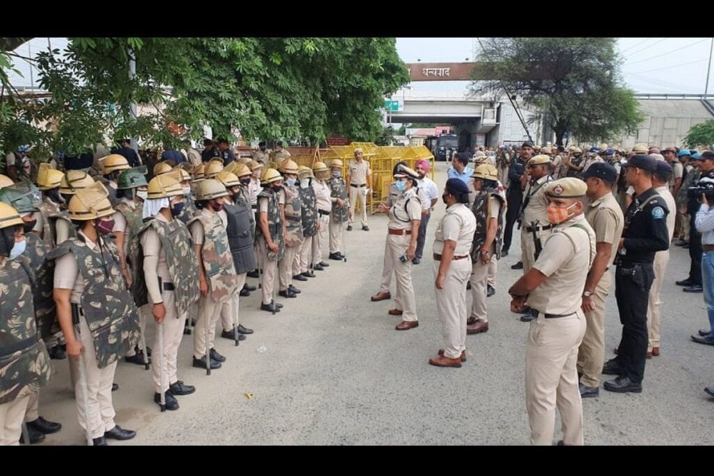 Karnal Turns Into Fortress With Drone Cameras, Barricades as Farmers Plan Mini Secretariat 'Gherao'