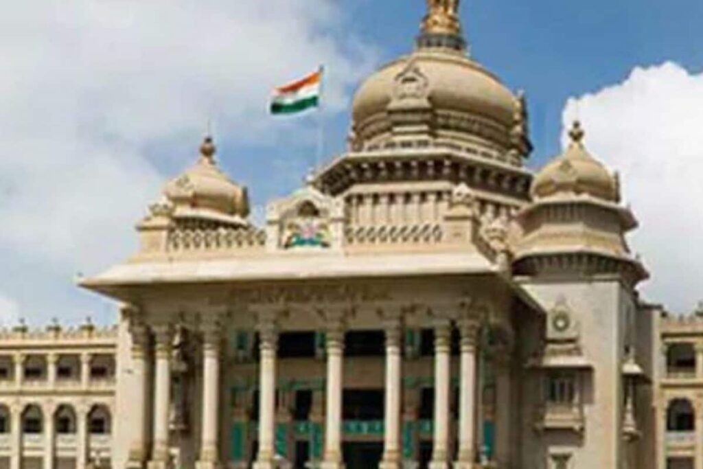 Constitution Doesn't Bar a Minor from Becoming 'Sanyasi': Karnataka HC