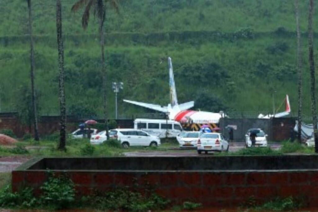 Kozhikode Plane Crash: Probe Shows Pilot Did Not Follow SOP Making It Probable Cause of Accident