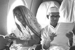 Paper, Pen, Projects: Times Prime Ministers Pored Over Files On A Flight Journey