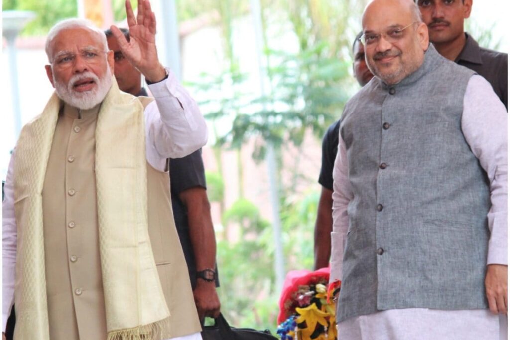 Hindi Day 2021: PM Modi, Amit Shah Extend Greetings on Occasion of Hindi Diwas