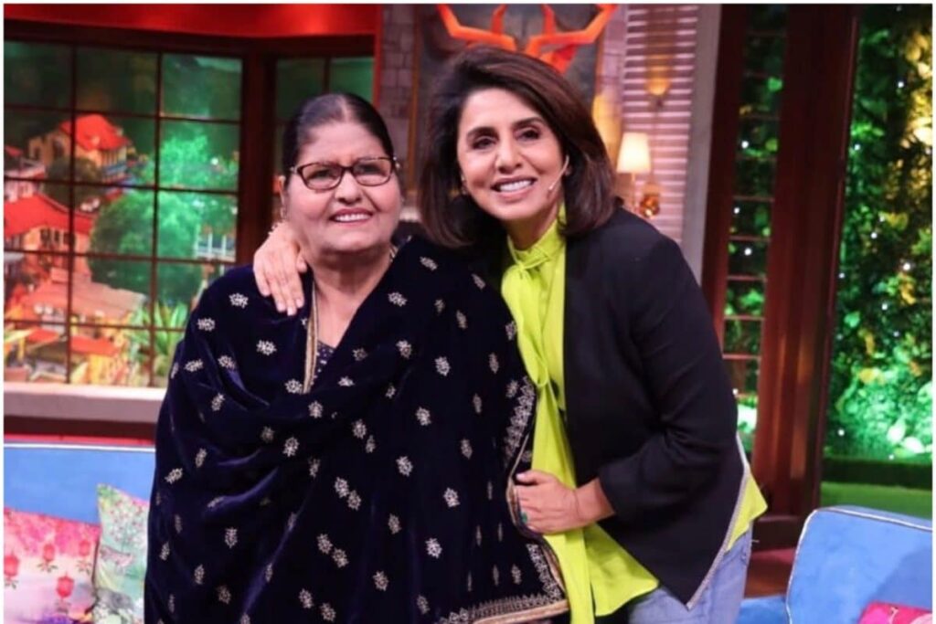 Kapil Sharma's Mother Poses for a Pic with Neetu Kapoor