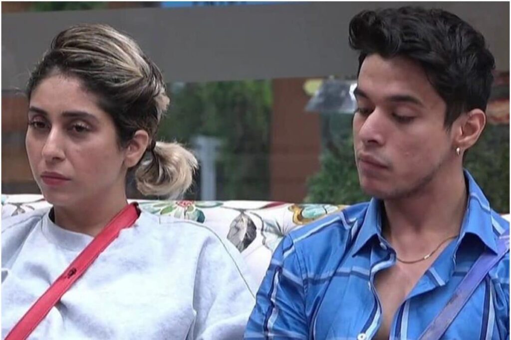 Bigg Boss OTT Contestants Neha Bhasin, Pratik Sehajpal Defend Their Closeness Against Heavy Trolling