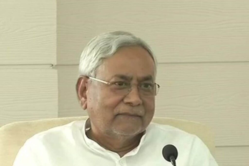 Nitish Kumar Govt in Bihar Sees Red Over Varsity Dropping Thoughts of JP, Lohia from Syllabus