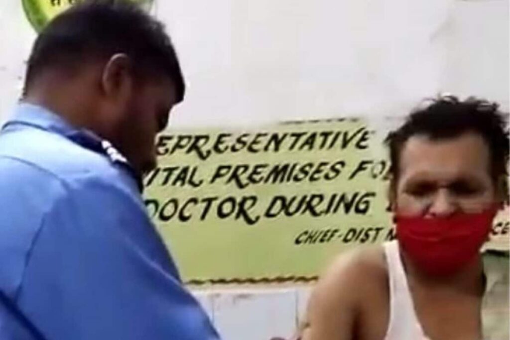 Security Guard Administers Injection To Patient in Odisha Hospital; Questions Arise As Video Goes Viral