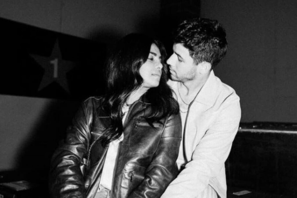 Priyanka Chopra and Nick Jonas Gaze Into Each Other's Eyes in This Adorable Pic