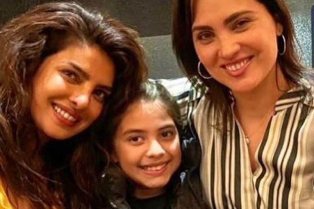 Priyanka Chopra Celebrates Friendship With Lara Dutta With Adorable Pic: '21 Years and Counting'