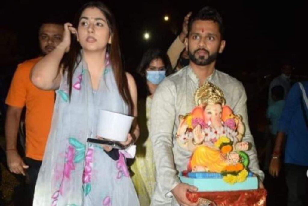 Rahul Vaidya and Disha Parmar Bid Adieu to Ganpati Bappa Amid Their Busy Schedule