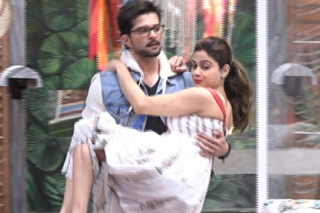 Bigg Boss OTT: Shamita Shetty Responds to Allegation That She Treats Raqesh Bapat Like Her ‘Sidekick’