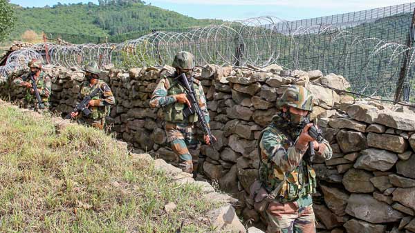 Pak terrorist captured, another shot dead along LoC