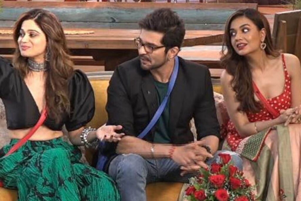 Bigg Boss OTT: Divya Agarwal Leaves Raqesh Bapat Blushing As She Calls Shamita Shetty 'Bhabhi'