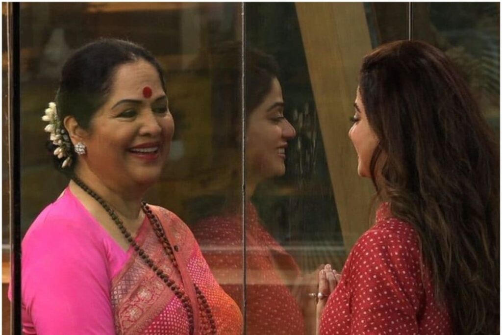 Bigg Boss OTT: Fans Praise Shamita Shetty’s Mother Sunanda Shetty for Her Gentle Personality