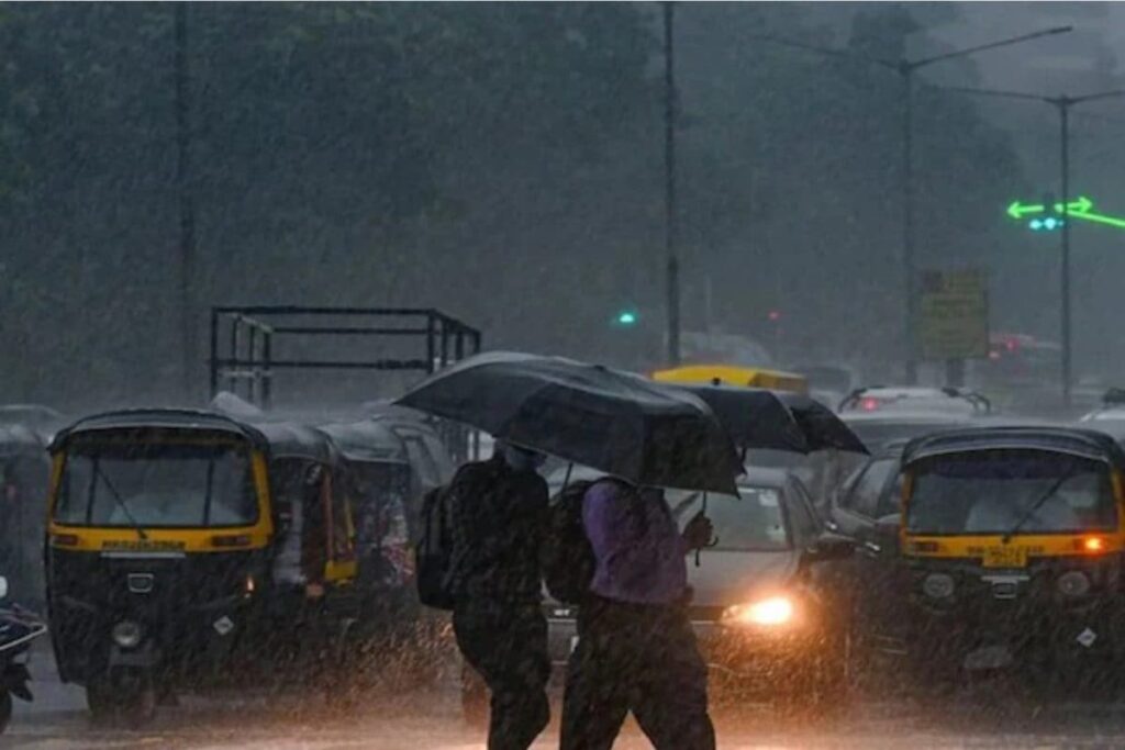 Heavy Rain Expected in UP, Orange Alert Issued For 16 Districts