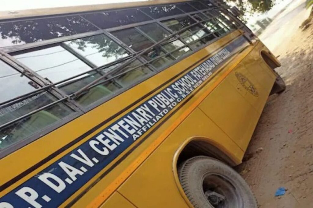 Student Loses Hand As School Bus Collides With Canter in Haryana’s Fatehabad