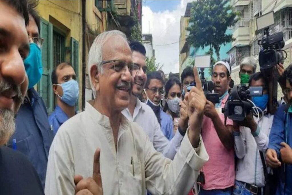 Bhawanipur Bypoll: Sobhandeb, Who Vacated Seat for Mamata Banerjee, Casts Vote