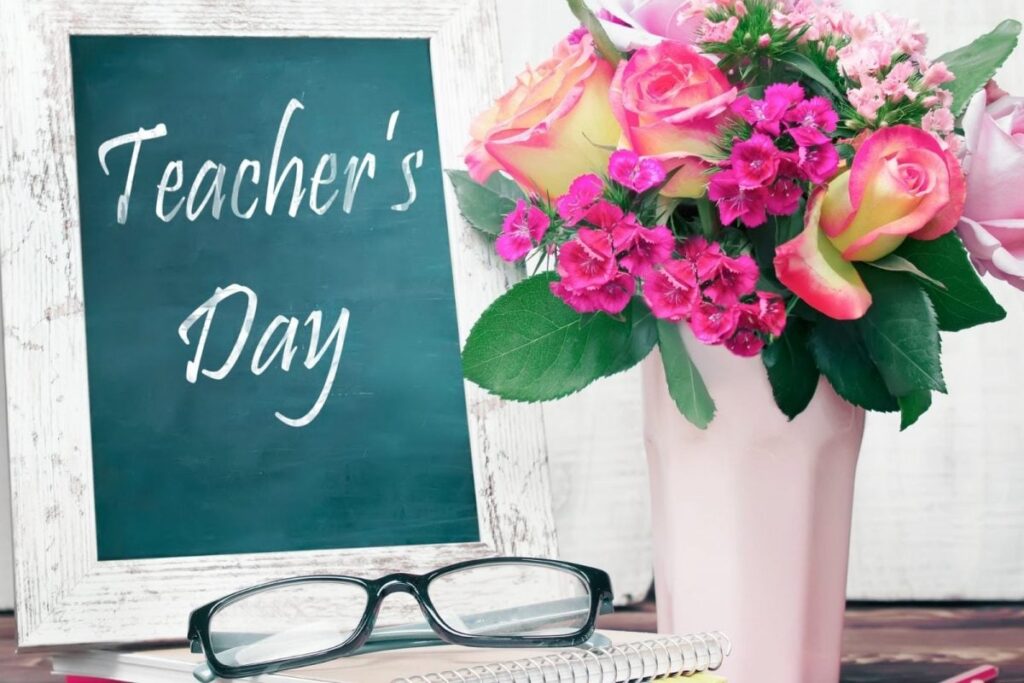 Happy Teachers’ Day 2021: Images, Wishes and Quotes to Share with your Teachers 