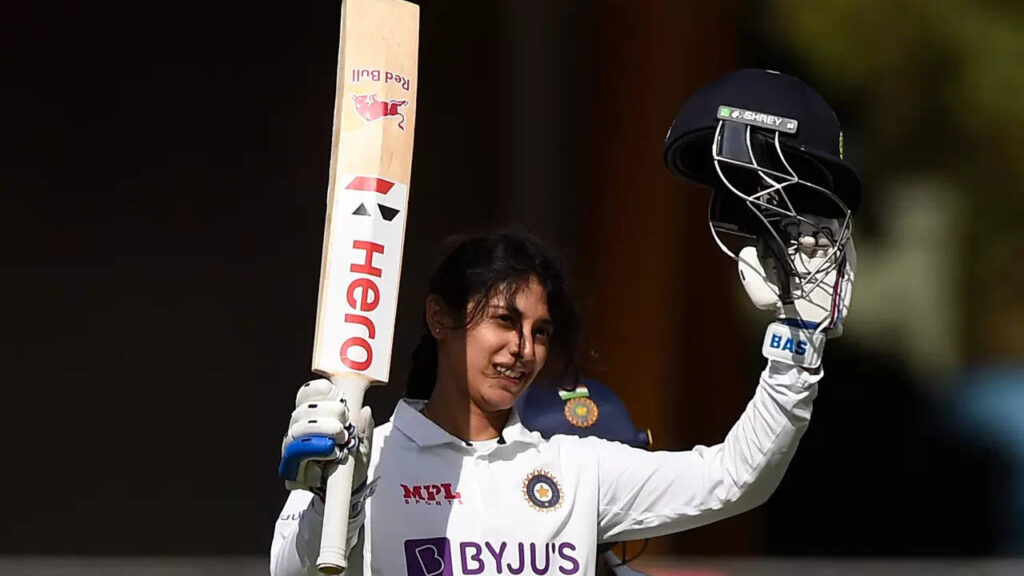 Gambhir backs Mandhana to carry Indian women's cricket