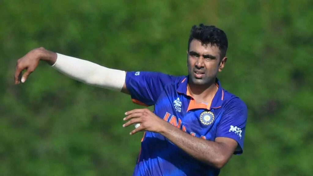 You need experience of Ashwin for NZ game: Sanjay Bangar