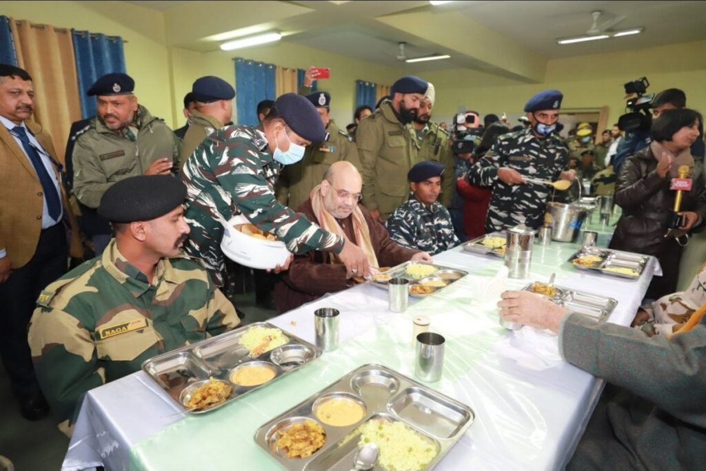 'Unbelievable Experience': Paramilitary, Military Personnel Recount Breaking Bread With Amit Shah in Pulwama