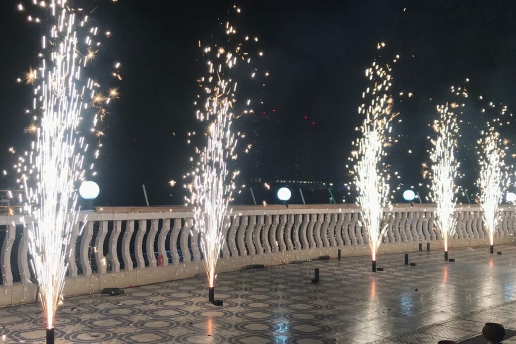 Cycles With Lights Add to Diwali Festivities in Kolkata With A Special Message: Say No to Crackers