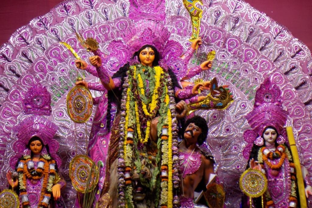 BJP Opposes Use of Shoes to 'Decorate' Durga Puja Pandal in Kolkata, Seeks Chief Secy's Intervention